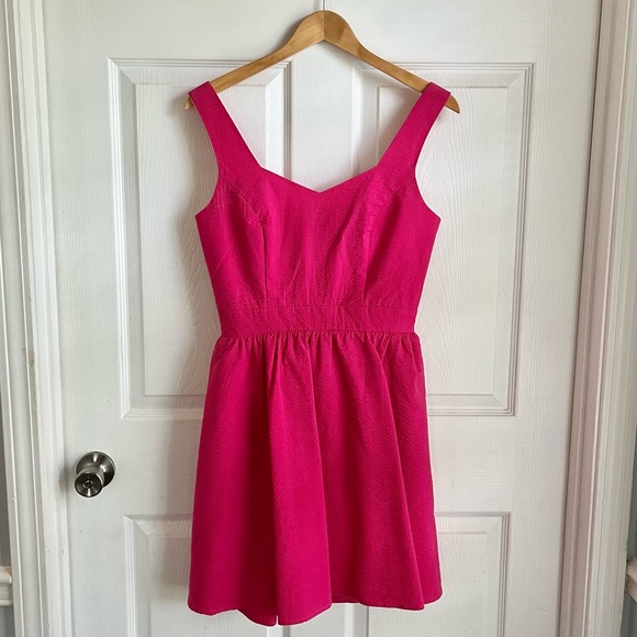Lauren James Solid Seersucker Garrison Dress in Raspberry - Picture 1 of 4